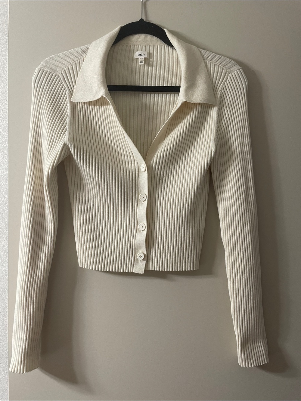 Aerie Cream Ribbed Cropped Button-Up Sweater Size M